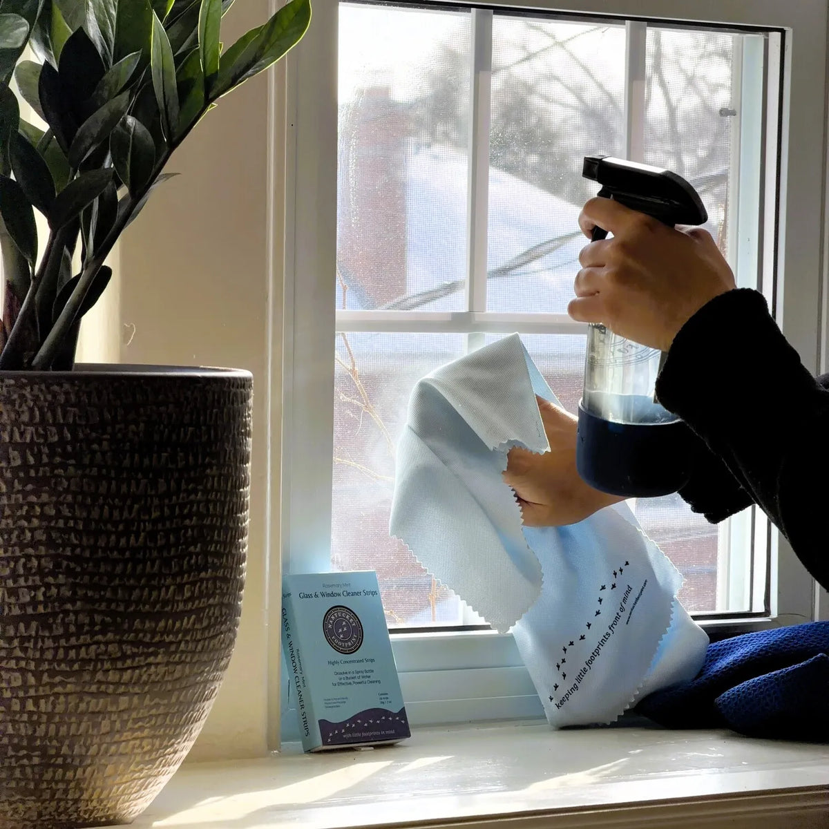 Glass & Window Cleaning Strips – New Ribbon-Pull Design!